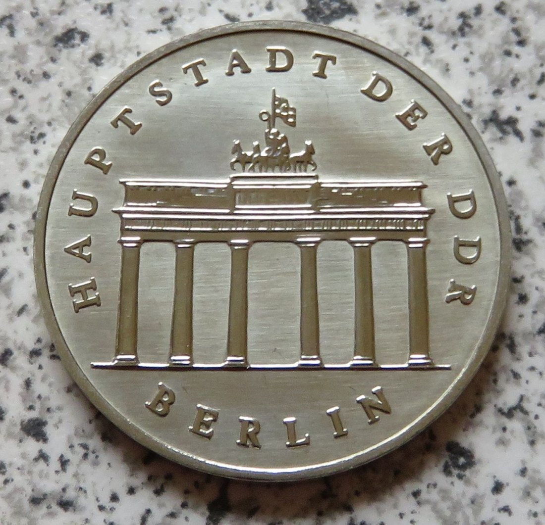  DDR 5 Mark Brandenburger Tor 1985   
