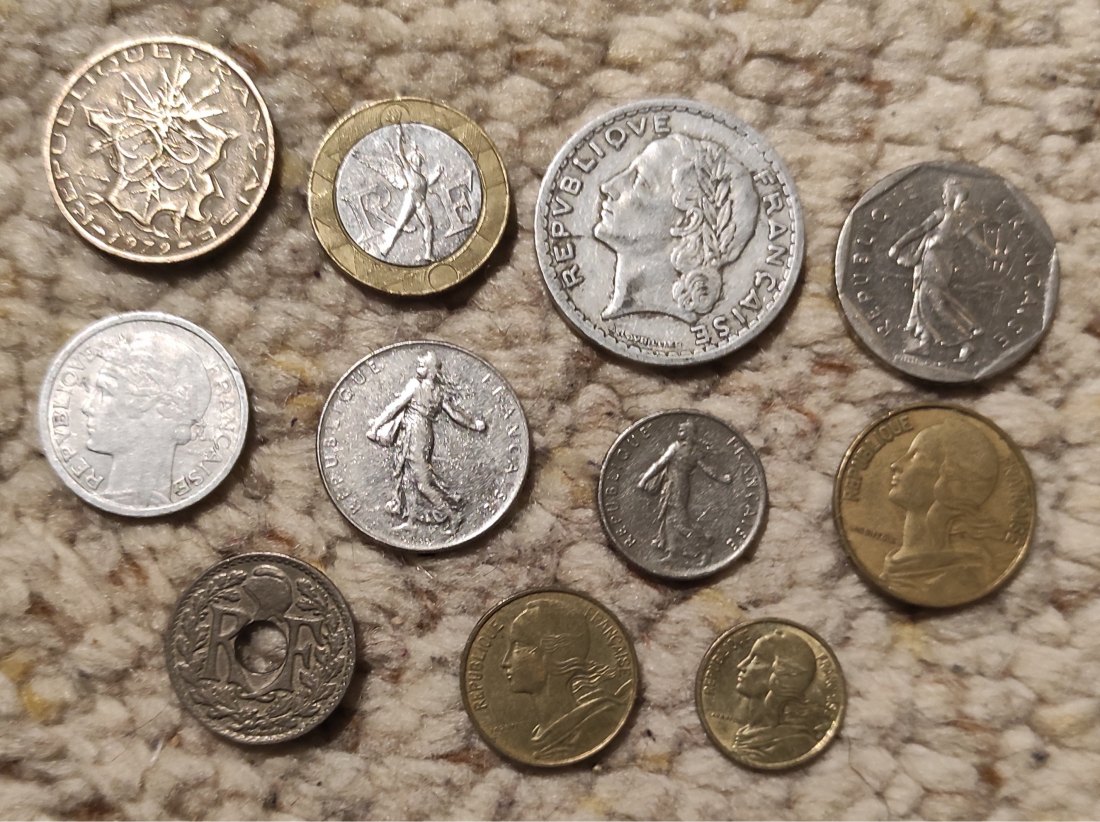  Set 5: Frankreich 11 verschiedene Münzen   