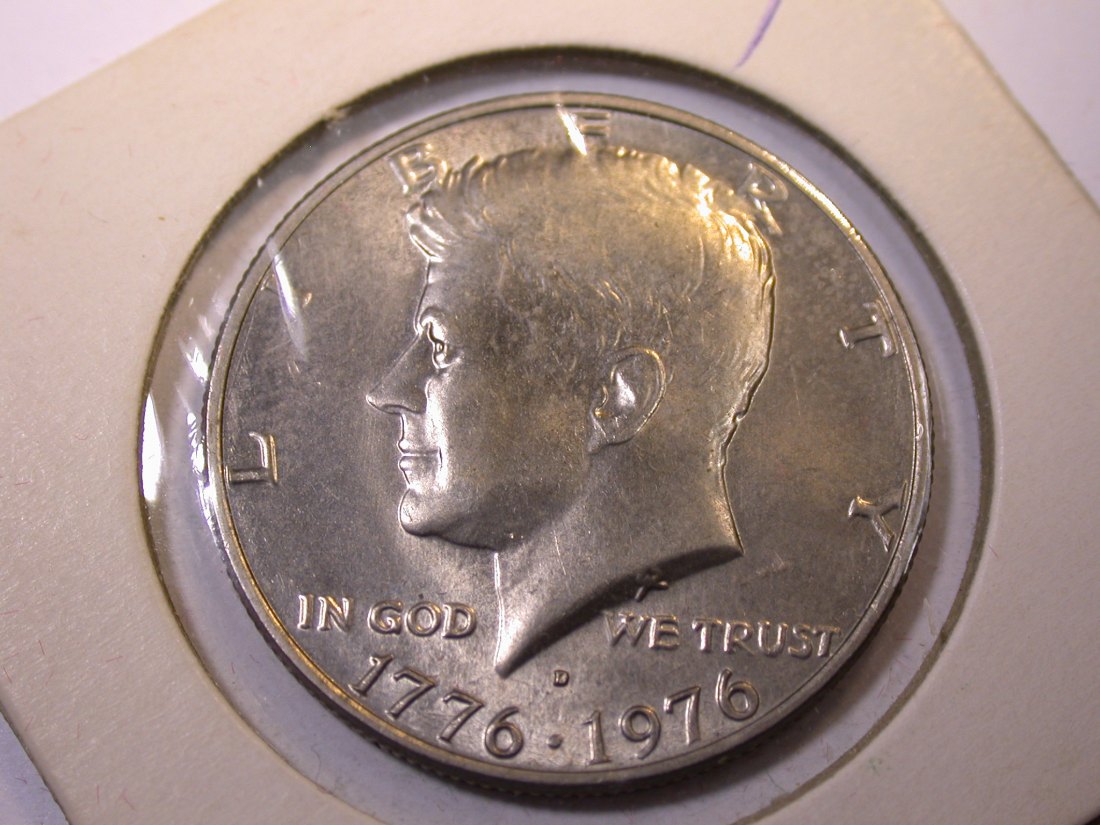  J09  USA  Half Dollar 1976 D Kennedy in unc  Originalbilder   
