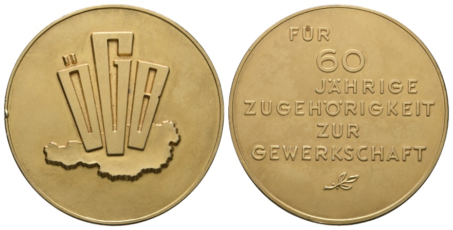  Medaille o.J., ÖGB, für 60 jährige Zugehörigkeit zur Gewerkschaft, vergoldet, 49,56 g, Ø 50 mm   