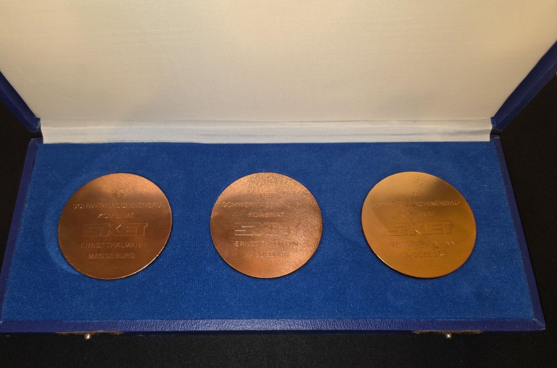  DDR:SKET- VEB Schwermaschinenbau Magdeburg Medaillensatz Kupfer im Etui   