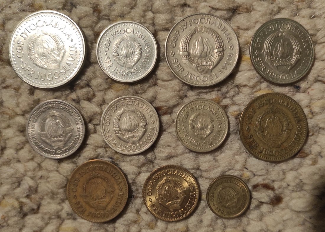  Set 27: Jugoslawien Münzlot mit 11 verschiedenen Münzen   