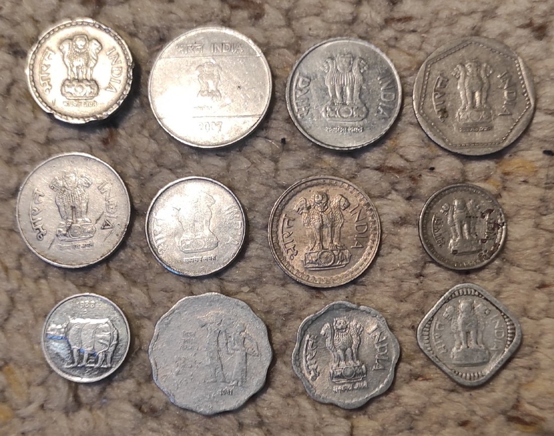  Set 41: Indien Münzlot mit 12 verschiedenen Münzen   