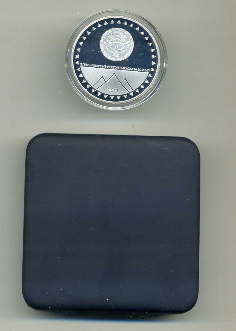  Kirgisien 10 Som 2011 Pobeda Peak + Original Box + Zertifikat sehr selten Nur 3000 Stück   