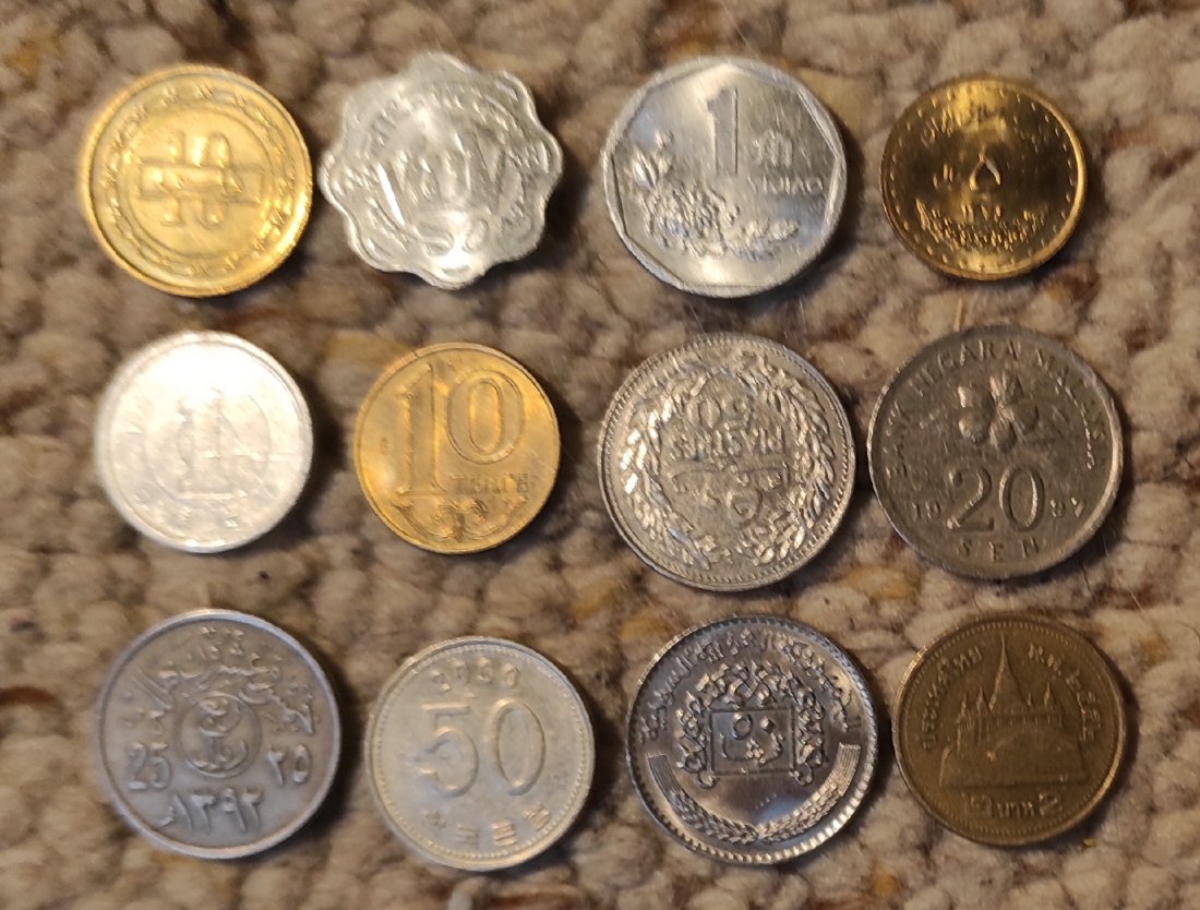 12 Münzen / 12 Länder Asien 2   