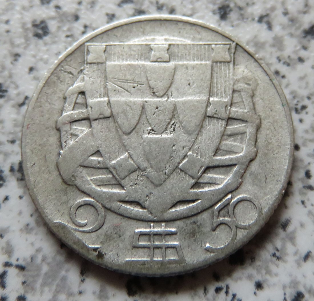  Portugal 2,5 Escudos 1942   