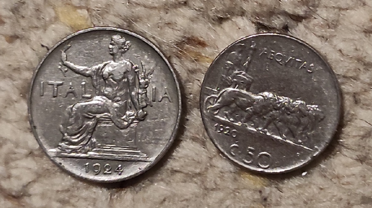  Set D 103: Italien 2 ältere Münzen gut erhalten   