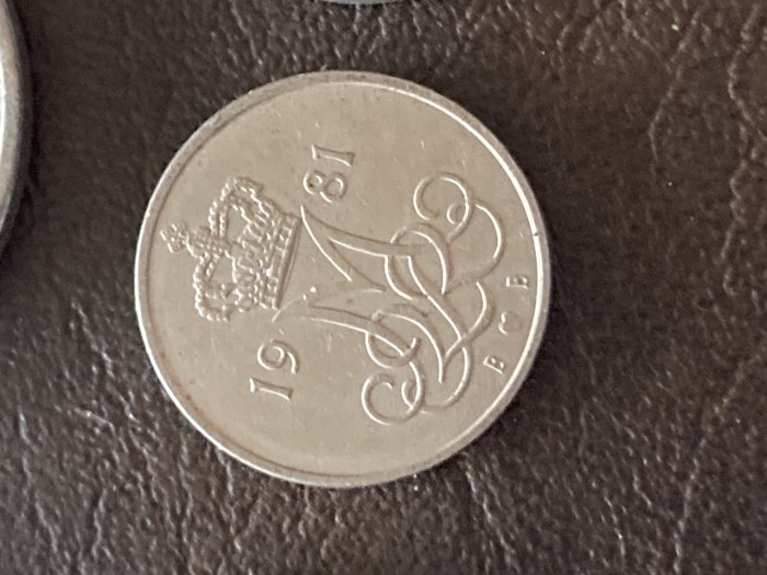  Münze Münzen Umlaufmünze Dänemark 10 Öre 1981   