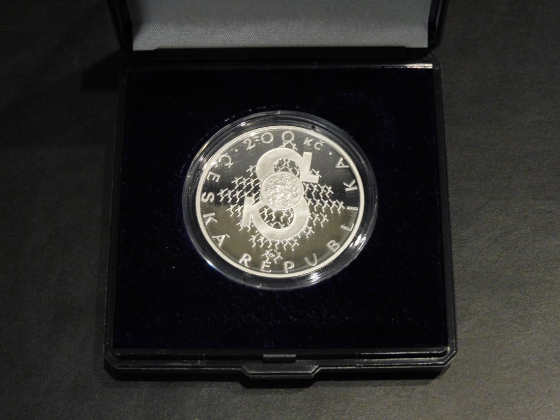  CZECH REPUBLIC 200 KORUN 2012 SOKOL MOVEMENT.GRADE-PLEASE SEE PHOTOS.   