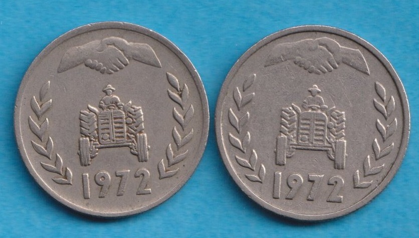  Algerien 2x 1 Dinar 1972 verschiedene sieh Schriftzug am Rand unter der 1   