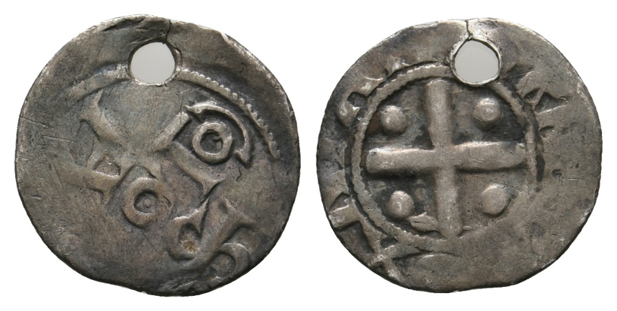  Mittelalter; Pfennig; 1,30 g, gelocht   