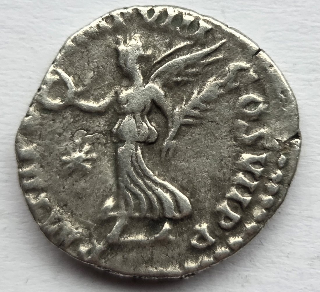  Römer: Denar Commodus (180-192)   