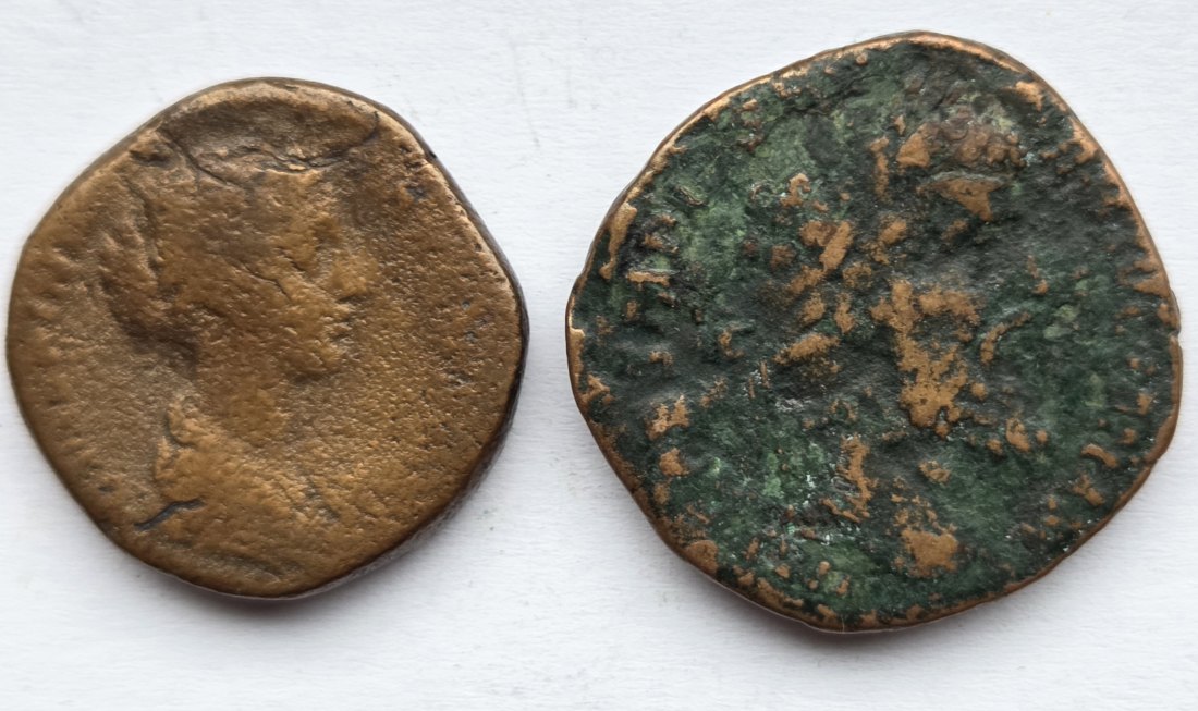  Römer: 2 unbestimmte Sesterze   