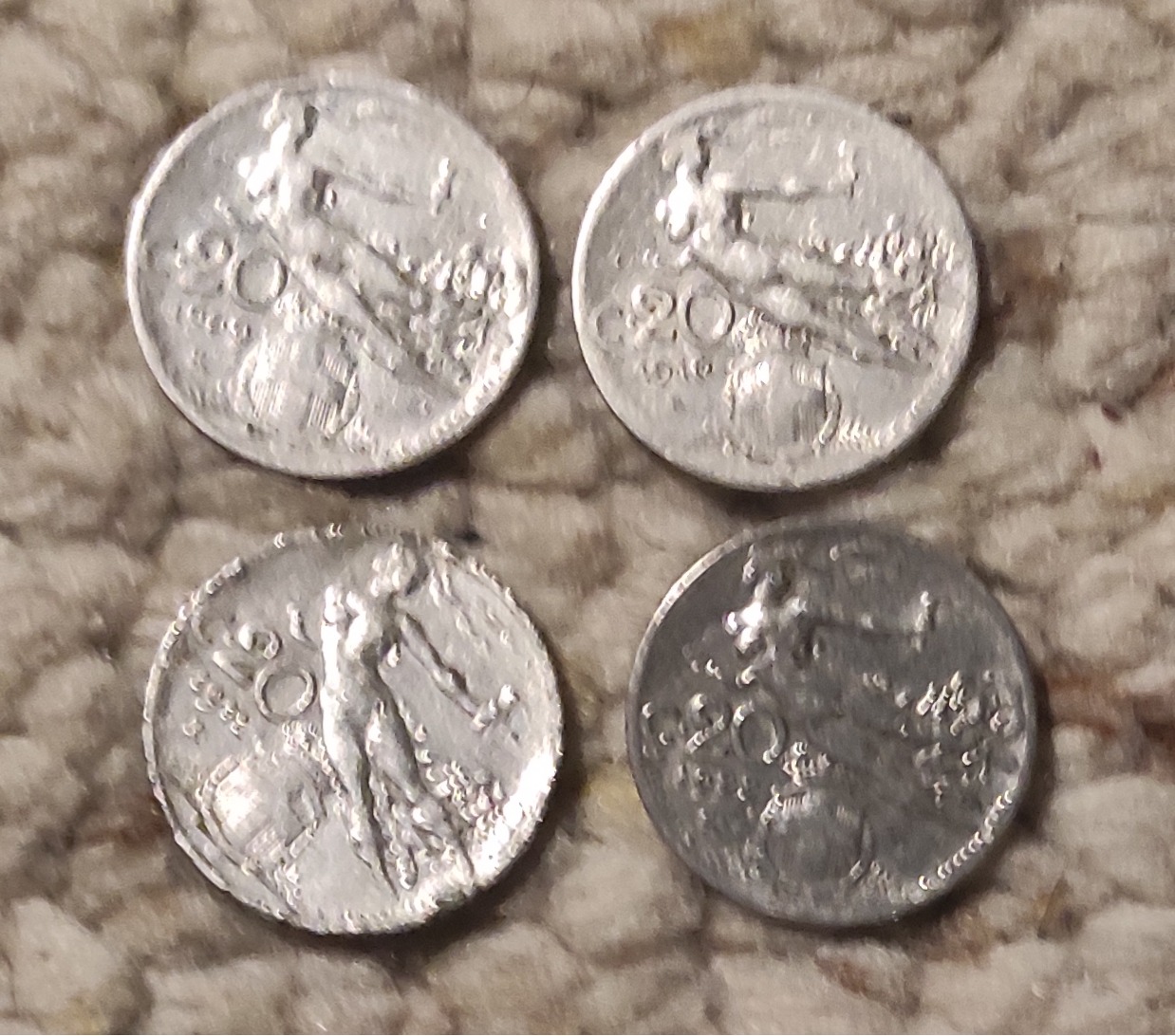  D111: Italien 4 x 20 Centimos 1909, 1910, 1911, 1922   