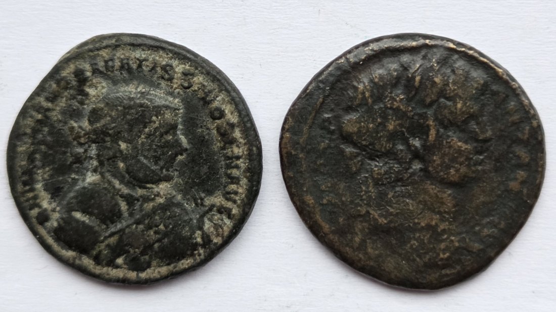  Römer: 2 unbestimmte große Nummi   