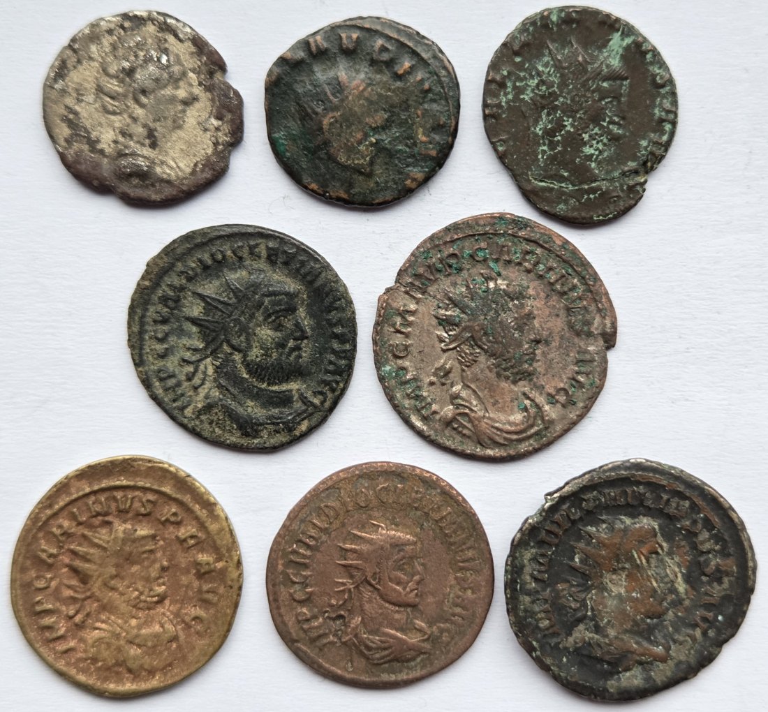  Römer: 8 Antoniniane der Inflationszeit, 3,0 - 3,5 g   