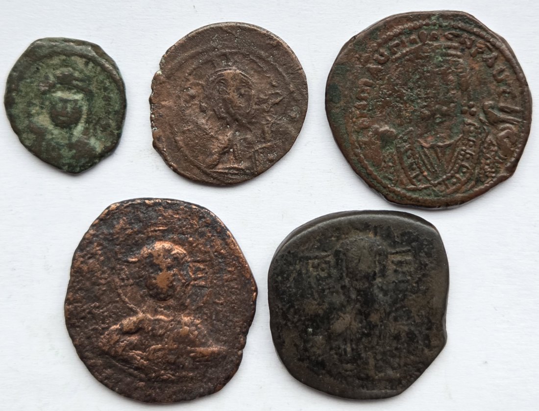  Byzanz: 5 Kupfermünzen   
