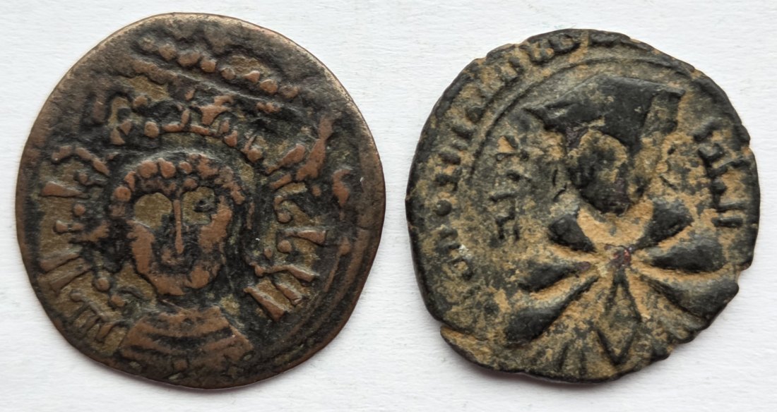  Artukiden von Mardin: 2 Bronzemünzen (1101-1409)   