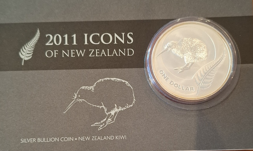  New Zealand Silver Dollar Kiwi 2011 in Coincard   
