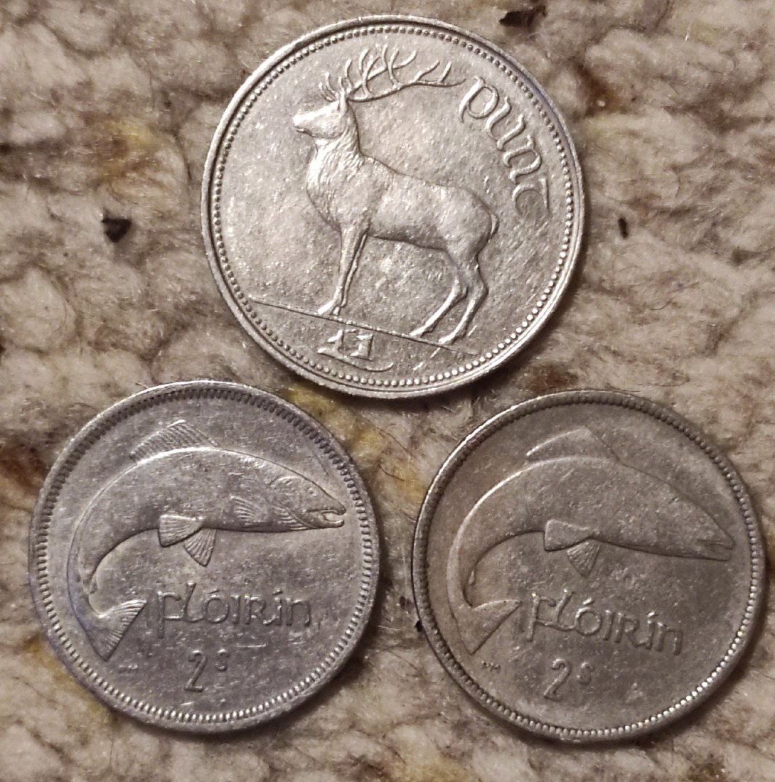  Irland Lot mit 3 Münzen 2 Schillings (Florin) 1955, 1964, 1 Pfund, 1990   