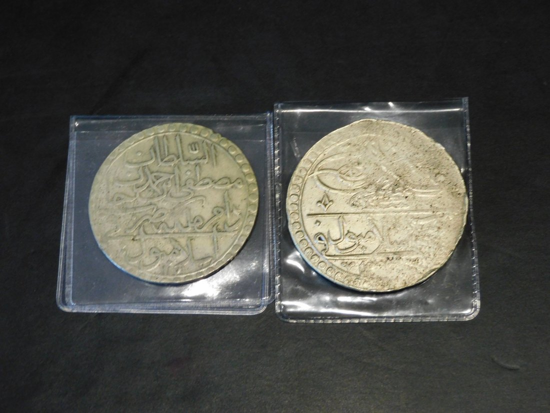  OTTOMAN EMPIRE 2X 2 ZOLOTA 1757-74 AND 1789?.GRADE-PLEASE SEE PHOTOS   
