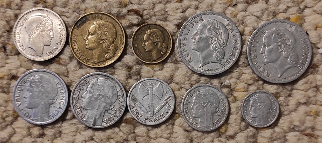  Set 024: Frankreich Münzlot mit 10 älteren Münzen   