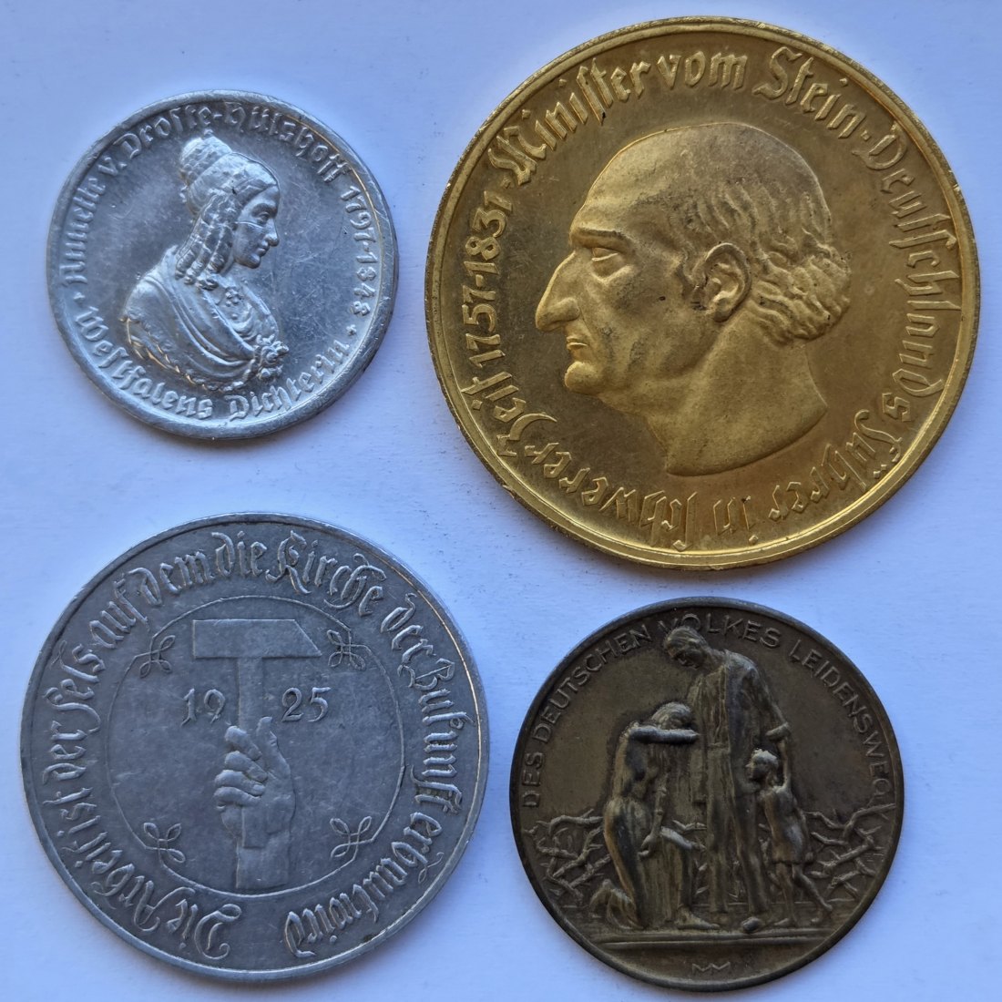  Notgeld: Lot aus zwei Münzen Westfalen und zwei Medaillen   