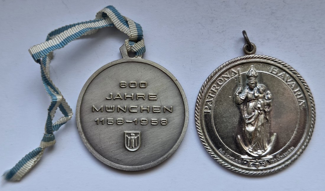  Medaille 800 Jahre München von 1958, dazu noch eine Bayern-Medaille   