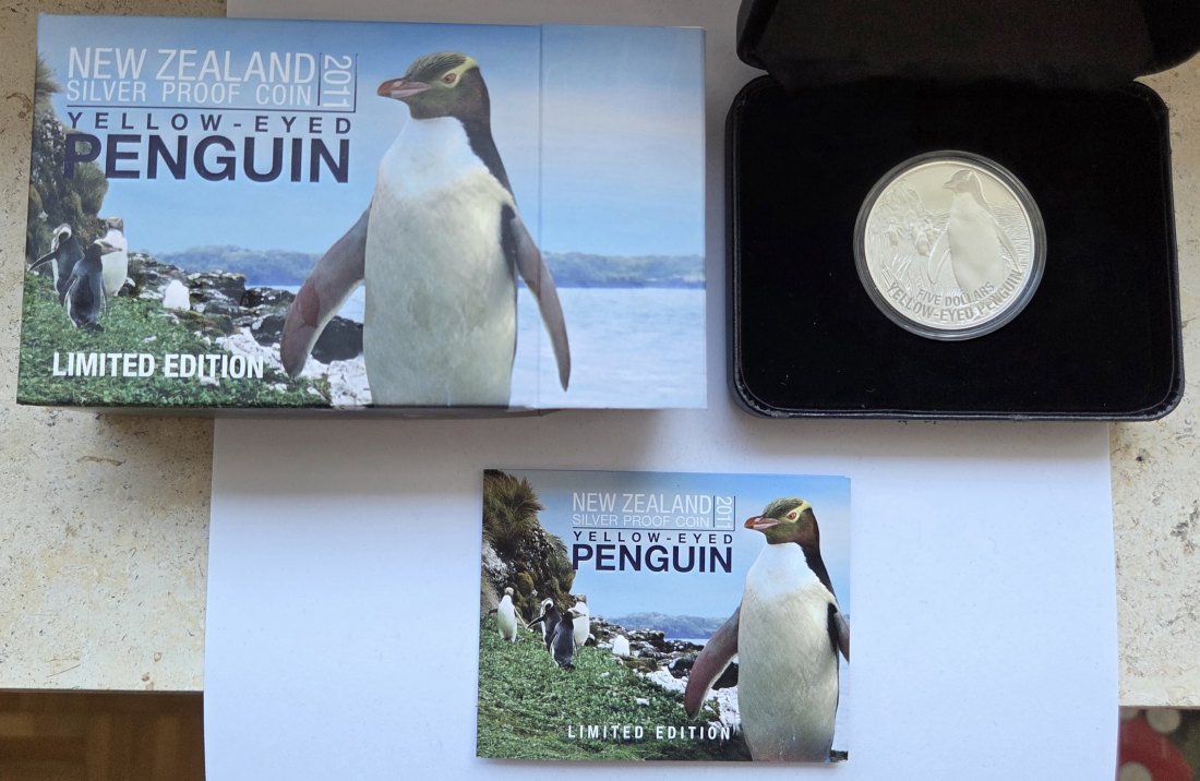  Neuseeland: Silberunze Pinguin 2011   