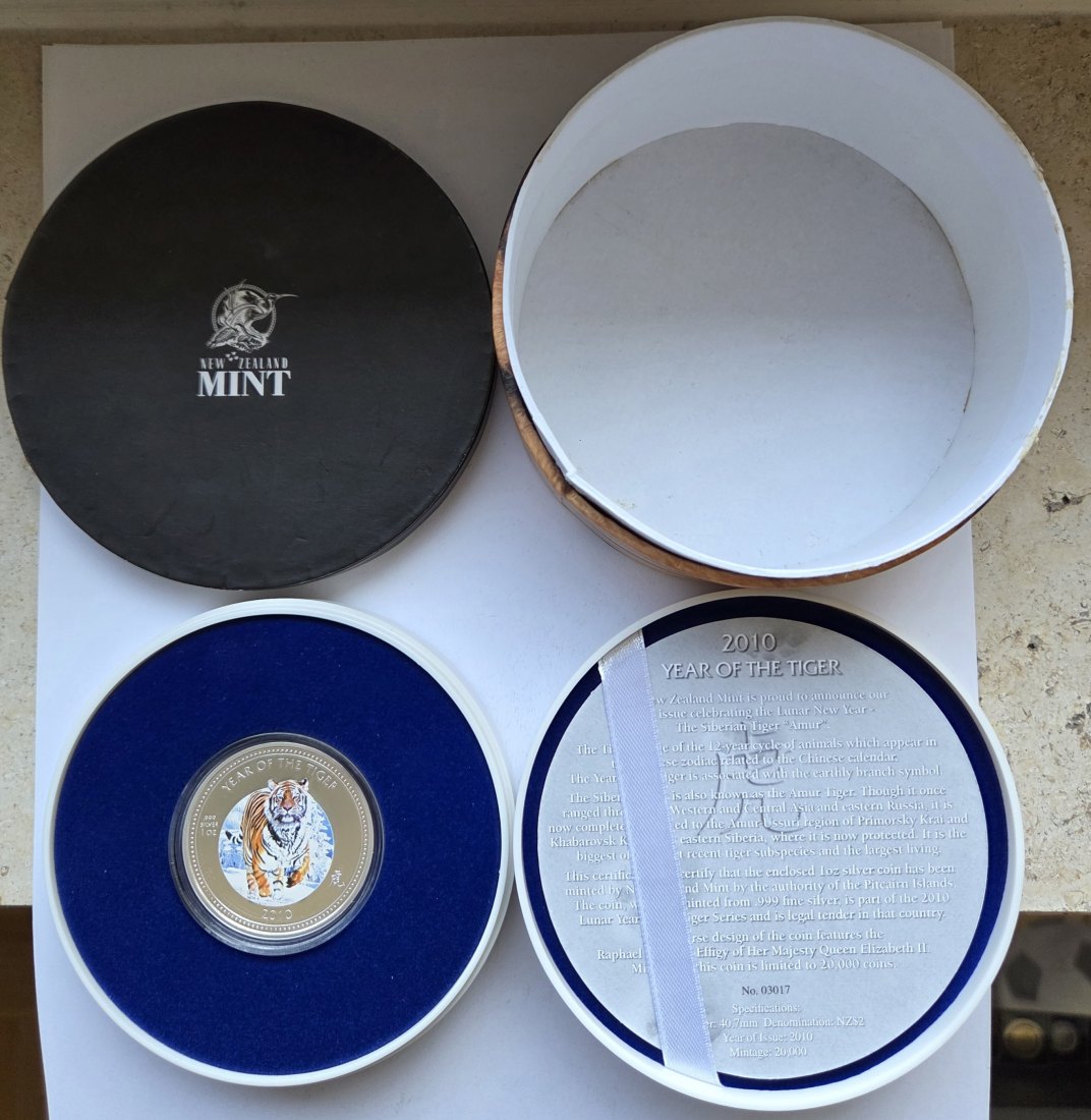  Pitcairn: Silberunze Tiger 2010   