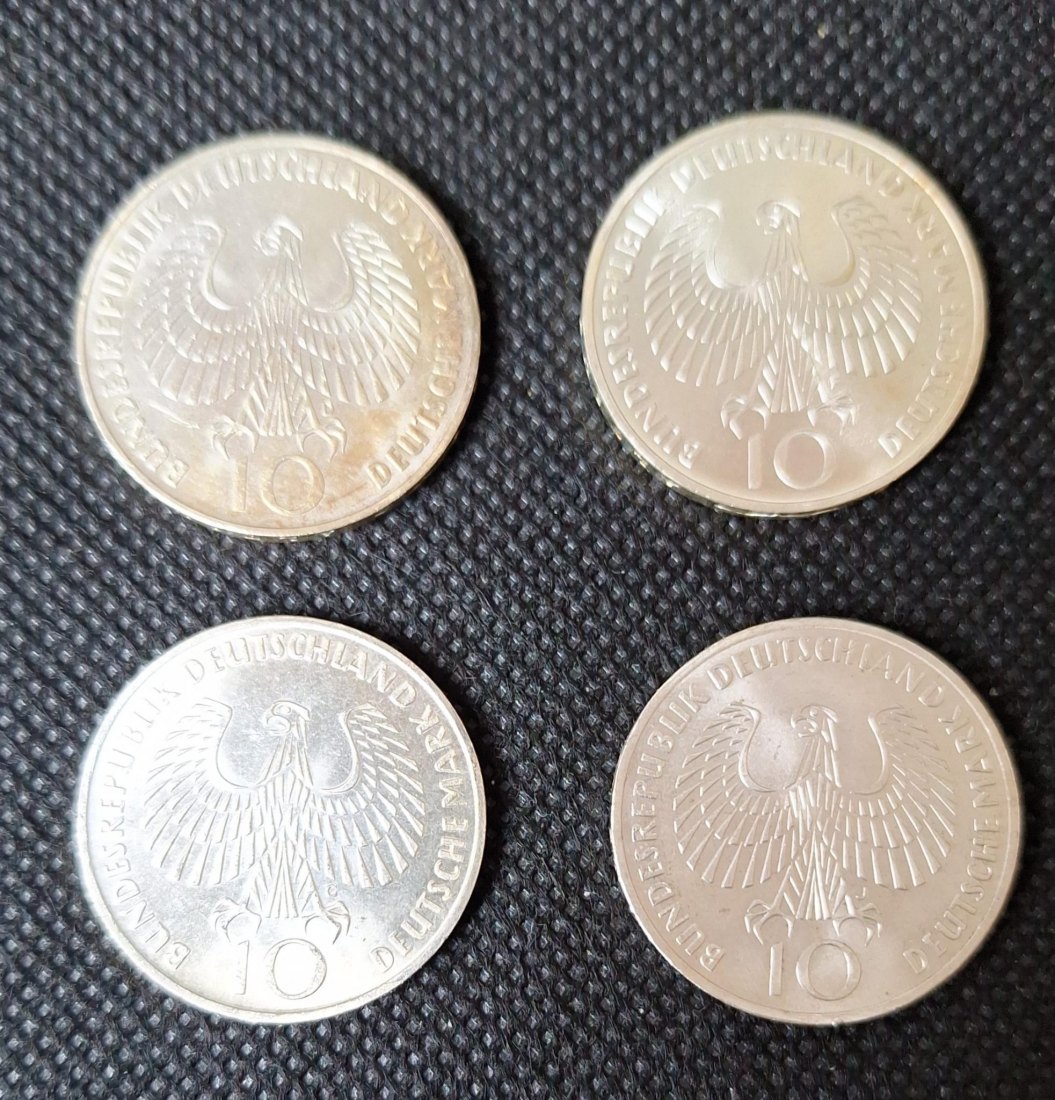  4 Silbermünzen: BRD 4 x 10 DM Olympische Spiele, 6. Serie Flamme DFGJ, Feingewicht 38,76 Gramm   