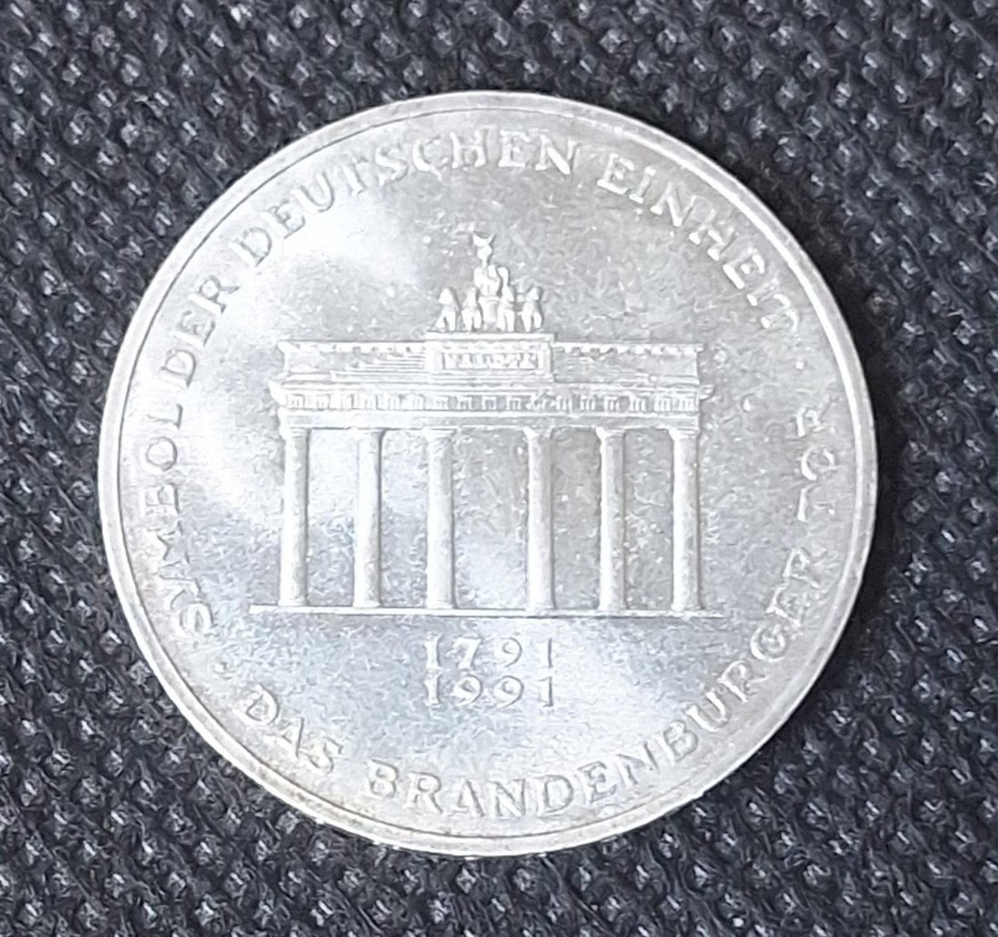 Silbermünze BRD: 10 DM 1991 A, Brandenburger Tor, Feingewicht 9,69 Gramm   
