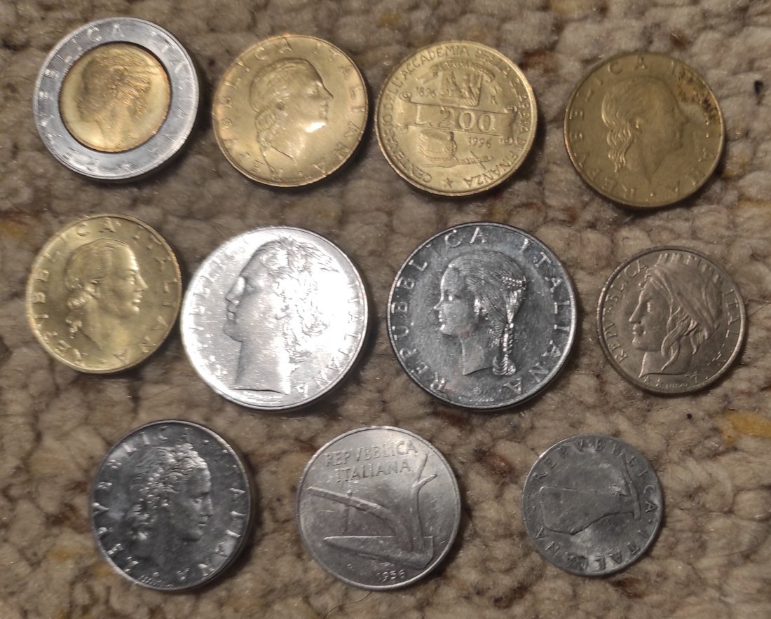  Set 023: Italien Münzlot mit 11 verschiedenen Münzen   