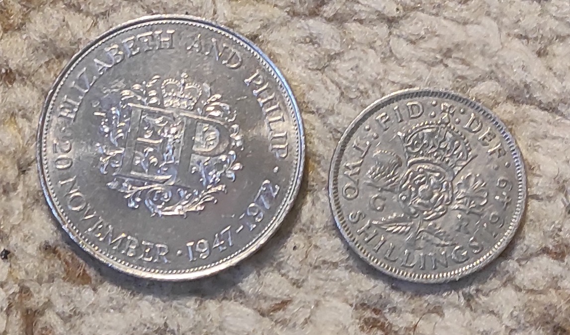  d005: Großbritannien 25 Pence 1972 / 2 Schilling 1949   