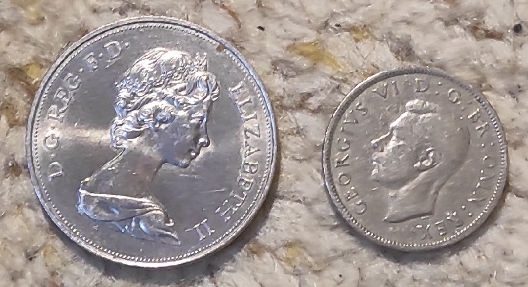  d005: Großbritannien 25 Pence 1972 / 2 Schilling 1949   