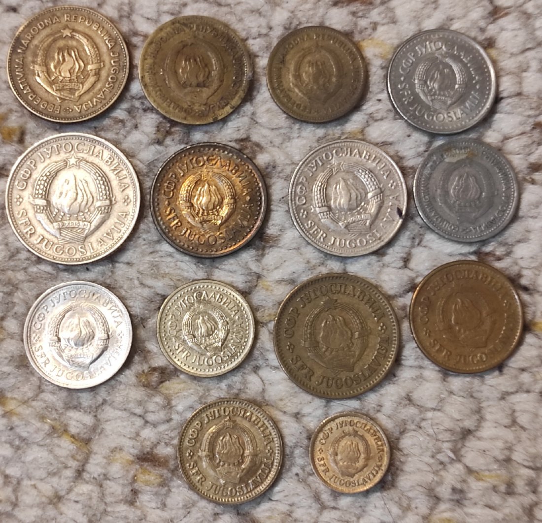  Set 028: Jugoslawien Münzlot mit 14 verschiedenen Münzen   