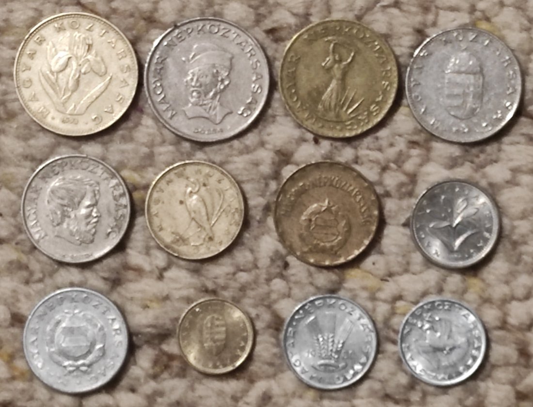  Set 034: Ungarn Münzlot mit 12 verschiedenen Münzen   