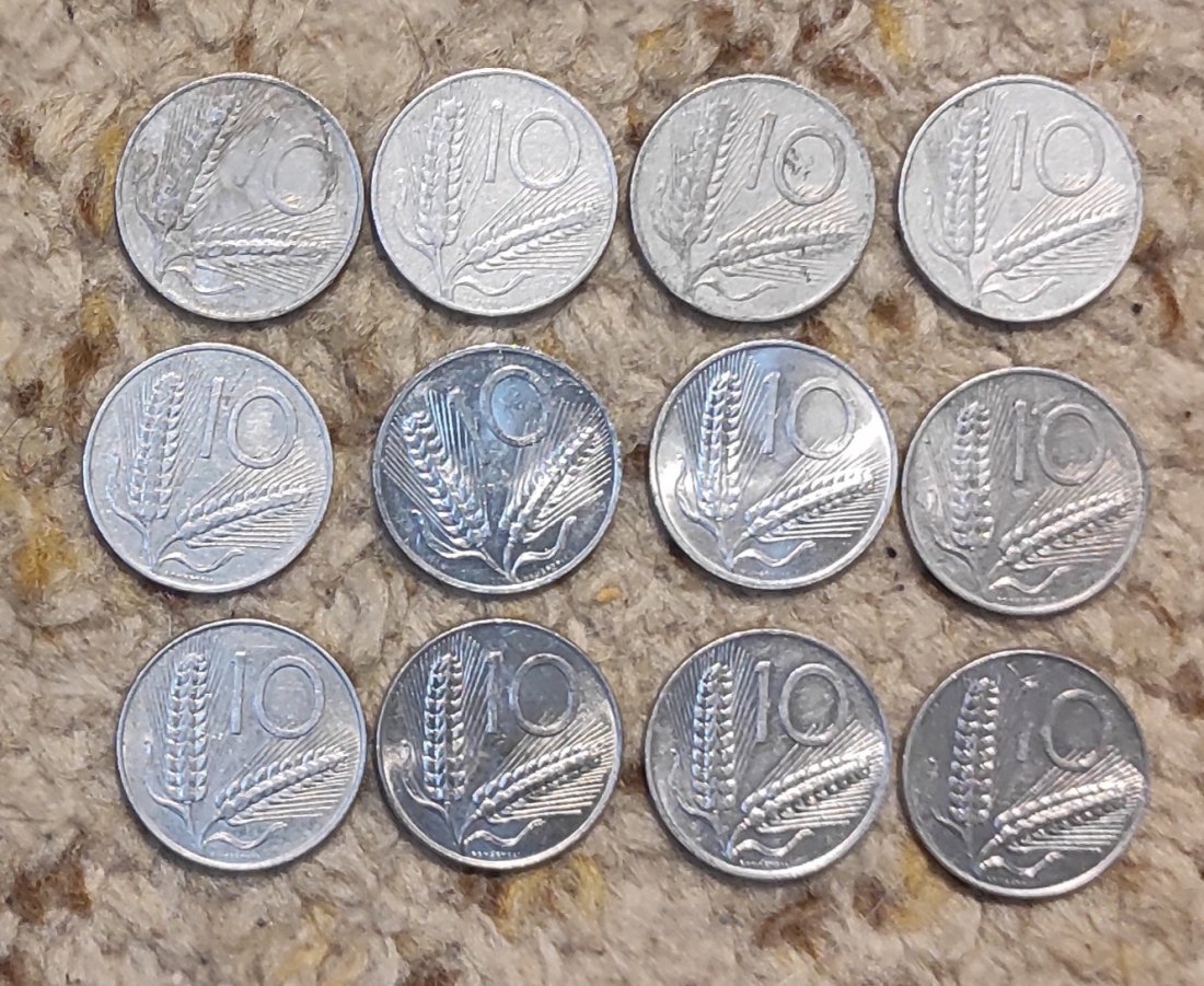  Set 037: Italien Münzlot mit 12 Stück 10 Lire   