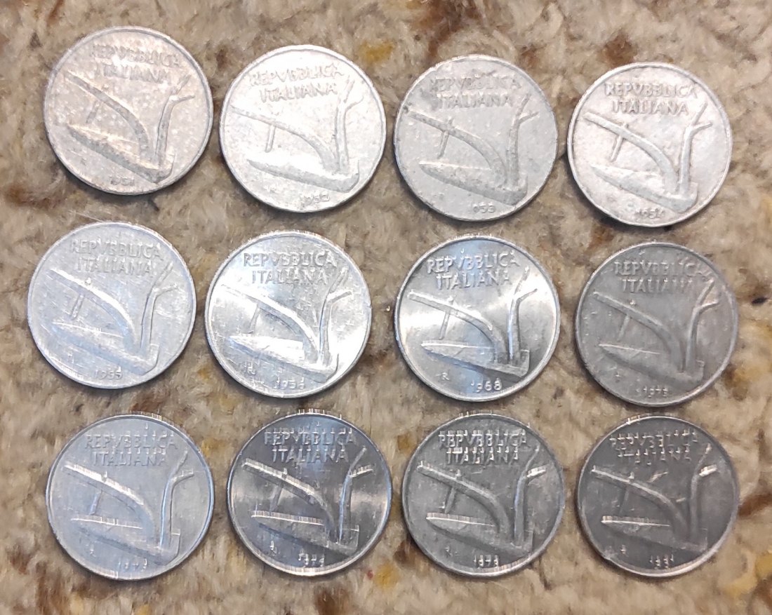  Set 037: Italien Münzlot mit 12 Stück 10 Lire   