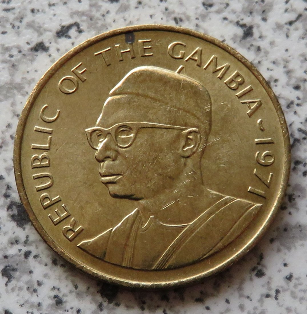 Gambia 10 Bututs 1971   