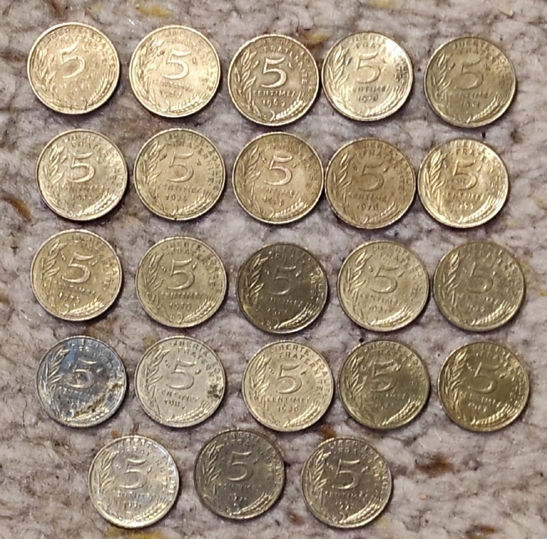 Set 027: Frankreich Münzlot mit 23 x 5 Centimes Münzen verschiedener Jahrgänge   