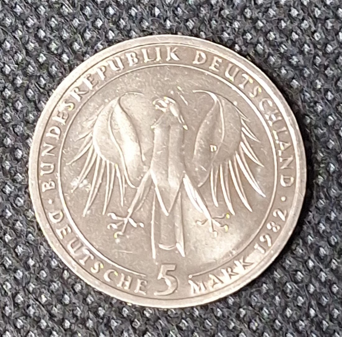  BRD Gedenkmünze: 5 DM 1982 D, Goethe in bankfrisch/Stempelglanz   