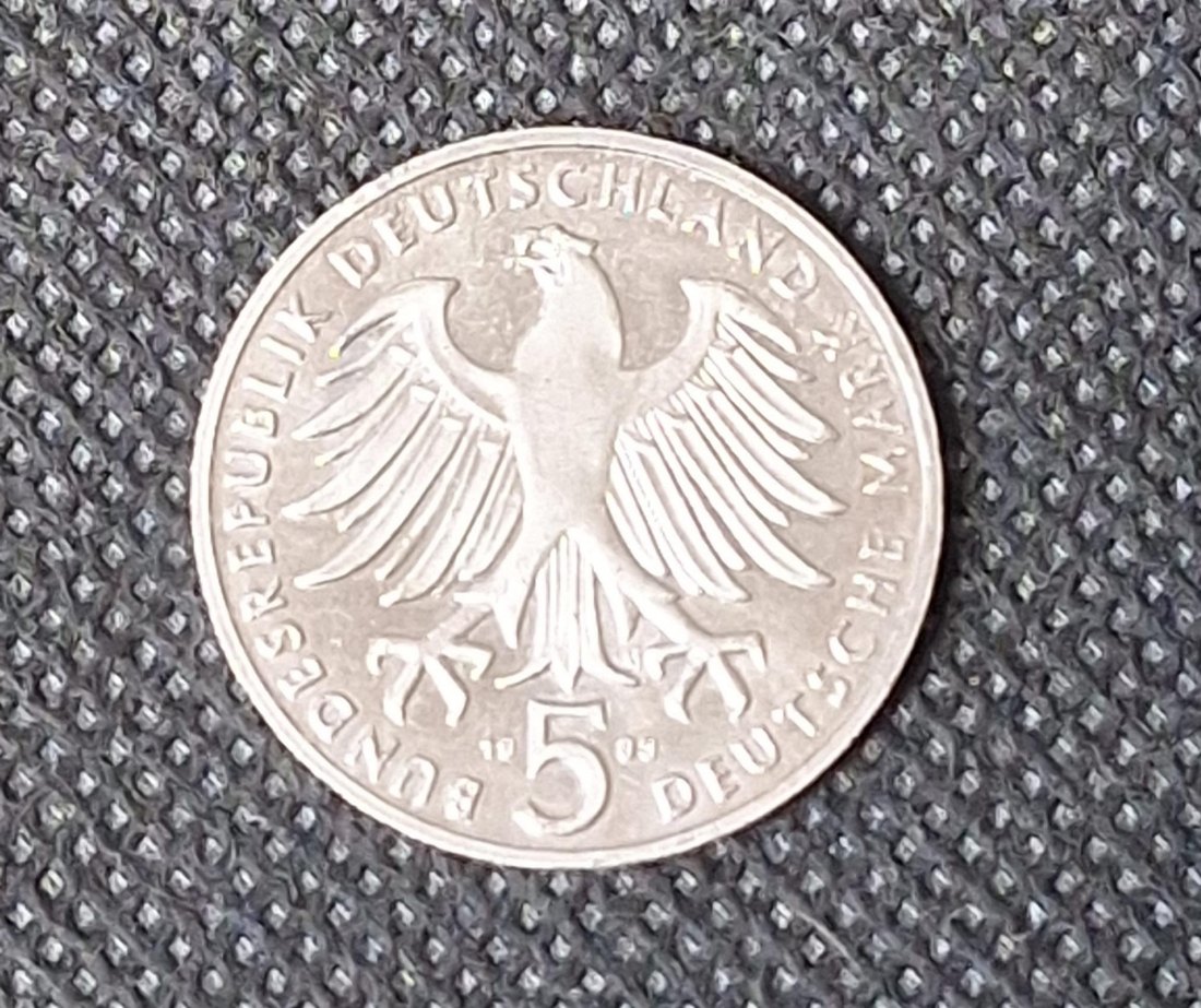  BRD Gedenkmünze: 5 DM 1983 G, Martin Luther in bankfrisch/Stempelglanz   