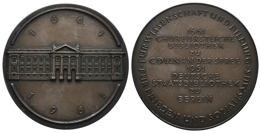  Deutsche Staatsbibliothek zu Berlin, Bronzemedaille 1961; 92,95 g, Ø 63,5 mm   