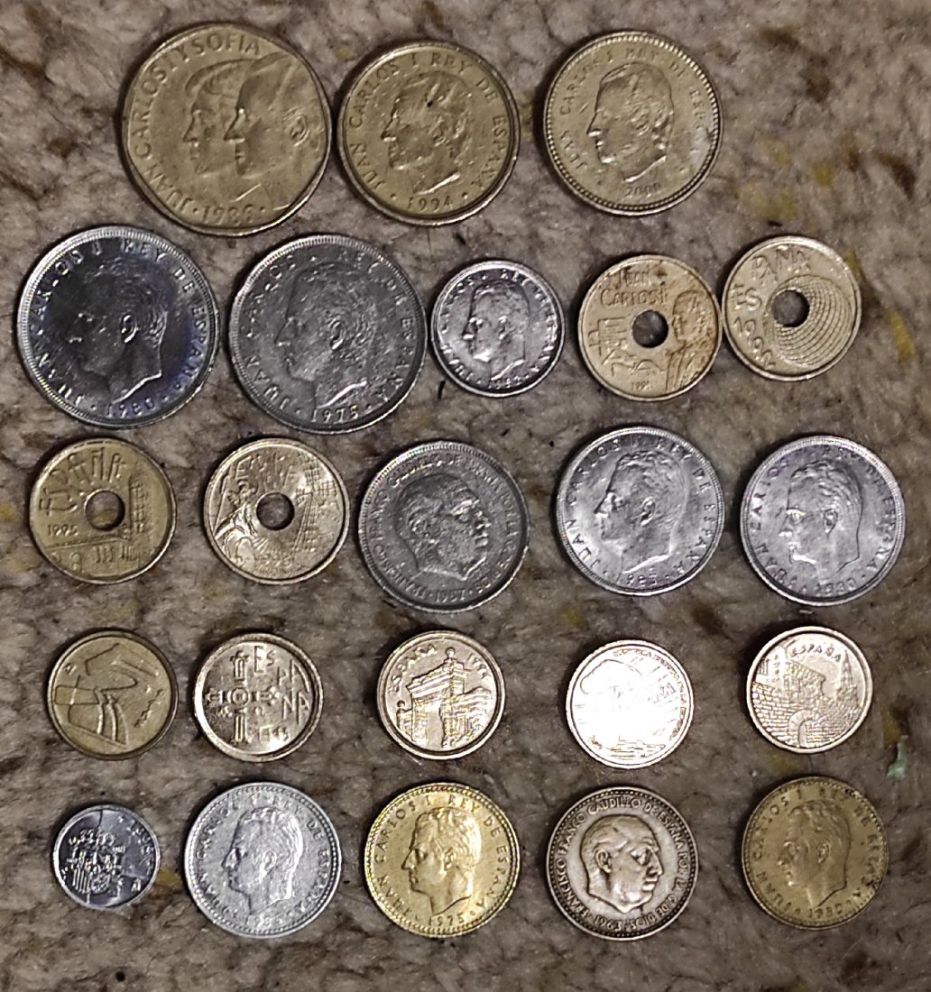  Set 030: Spanien Münzlot mit 20 verschiedenen Münzen   