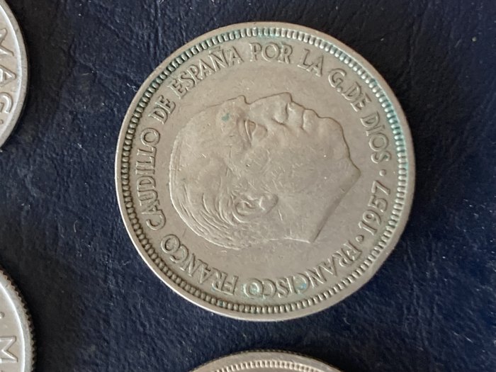  Münze Münzen Umlaufmünze Spanien 5 Pesetas 1957 im Stern 62   