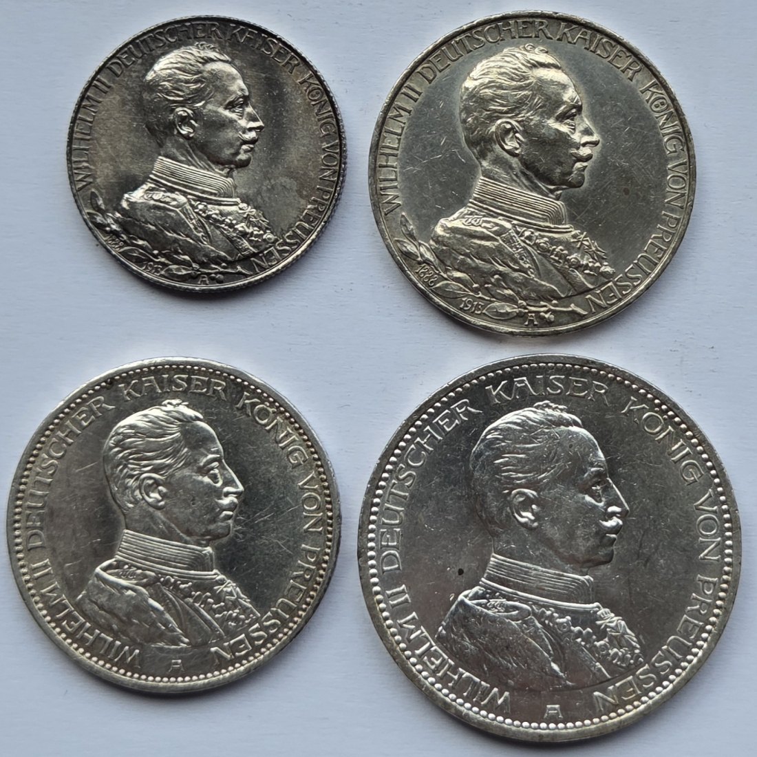  Kaiserreich: Preußen, 2 + 3 + 3 + 5 Mark Wilhelm II. in Uniform 1913/1914   