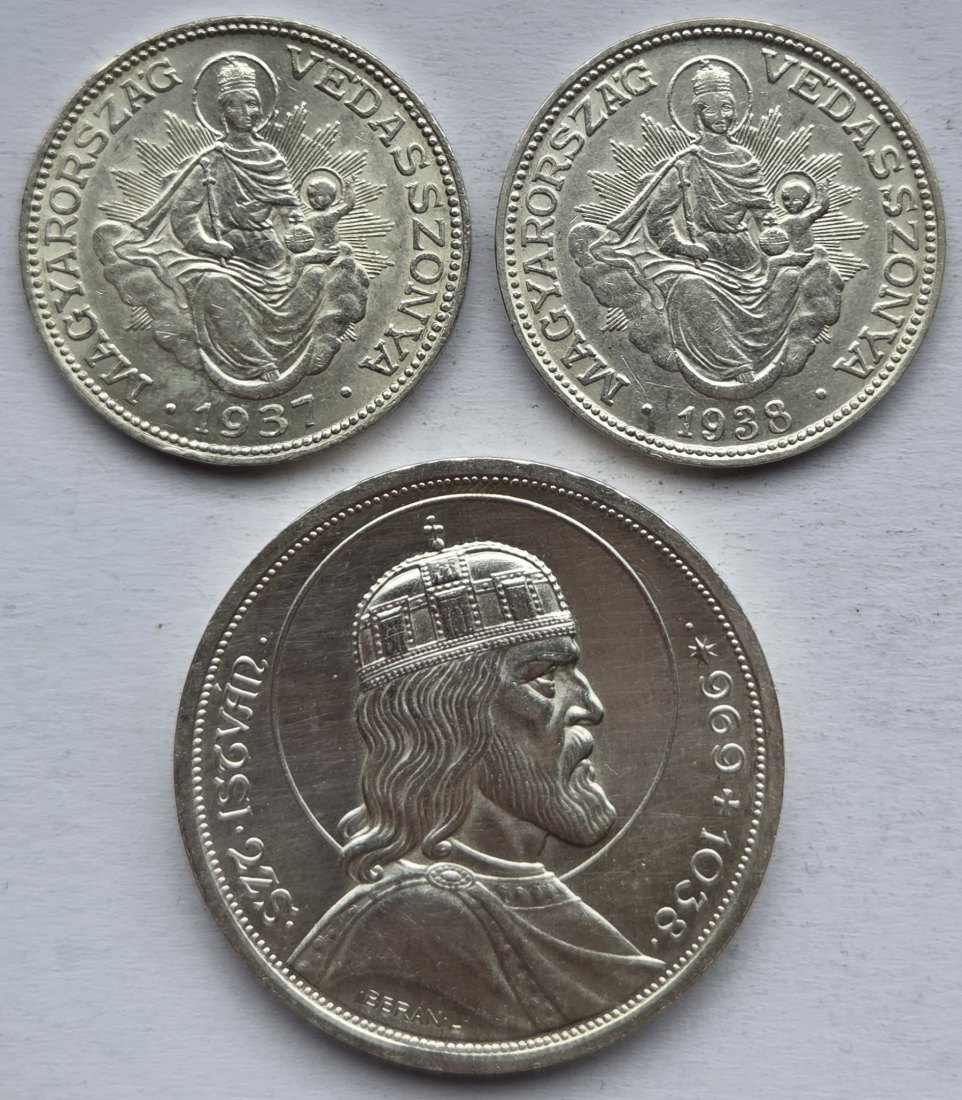  Ungarn: Lot aus drei Silbermünzen, zusammen 28,8 g Feinsilber   