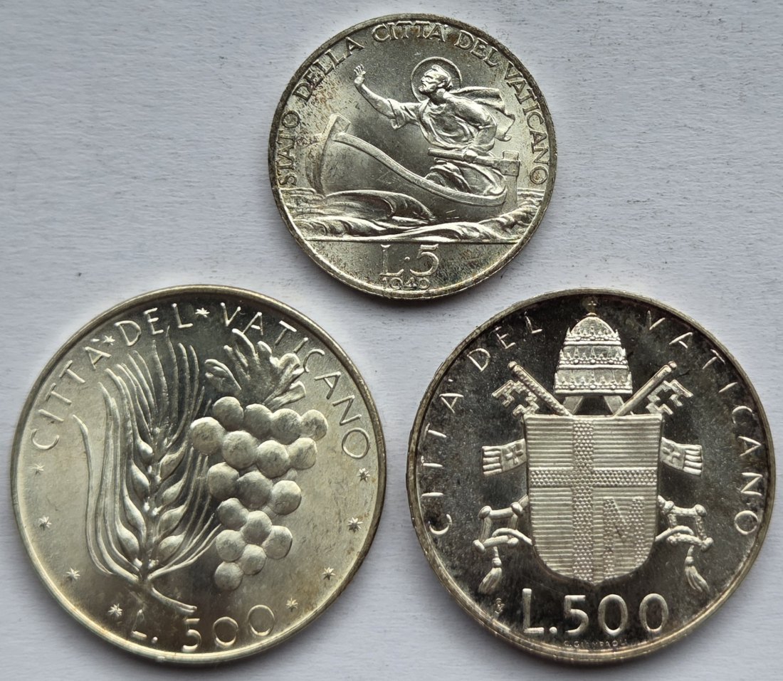  Vatikan: Lot aus drei Silbermünzen, zusammen 22,5 g Feinsilber   