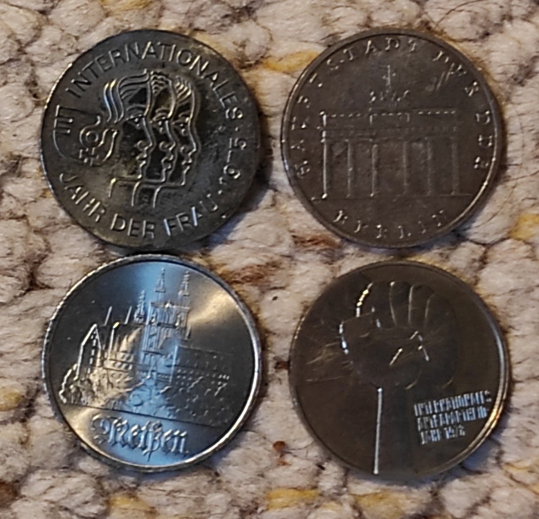  d001: DDR Münzlot mit 4 verschiedenen 5 Mark Stücken   
